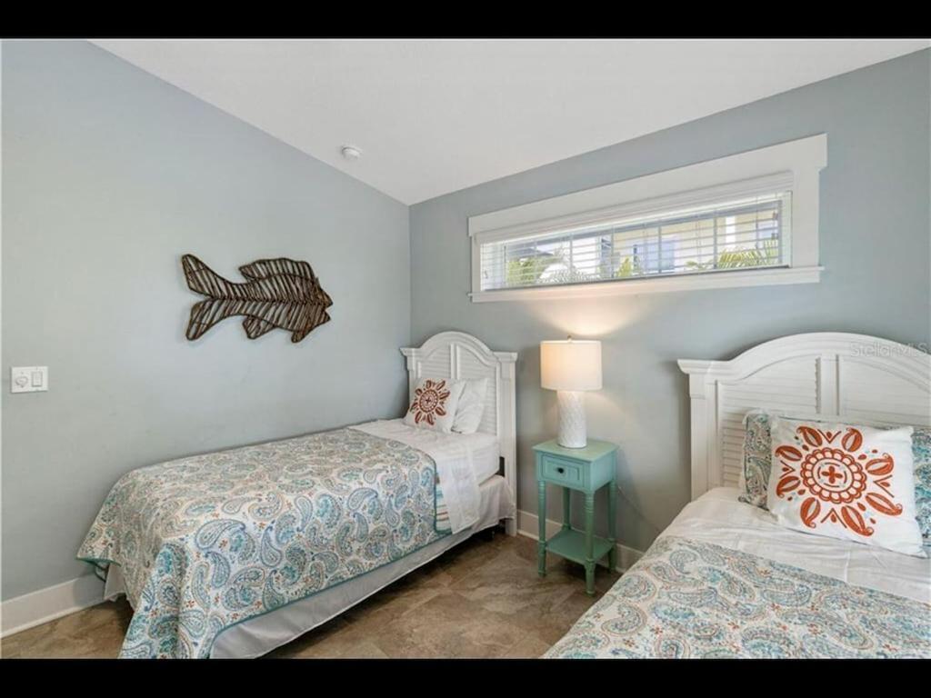 Ami/Holmes Beach - 3/2 Home - Private Heated Pool And Yard - Walk To Beach Ngoại thất bức ảnh